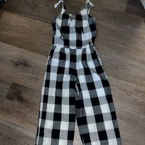 Black and white checkered flannel plaid romper. 7/8. VGUC.